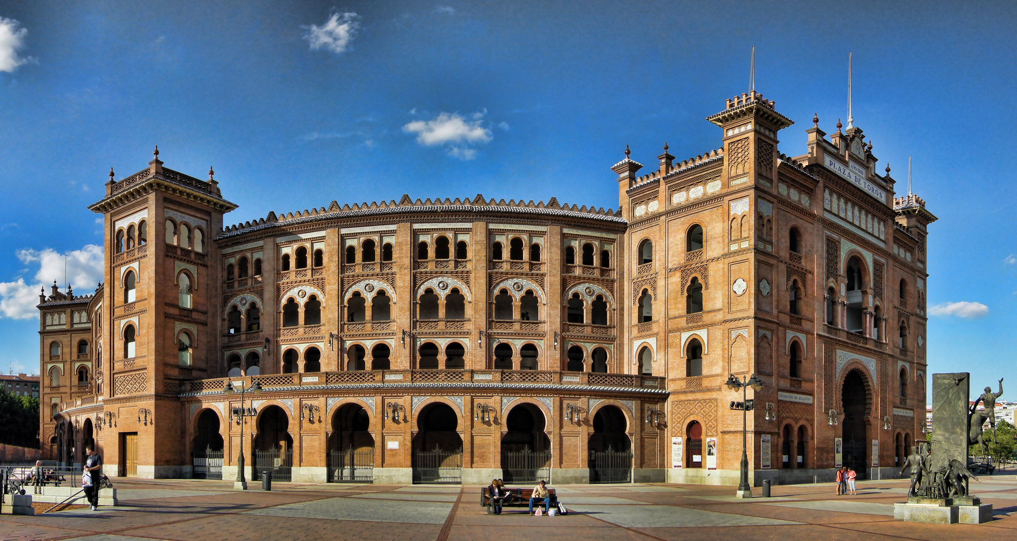 Plaza_de_Toros_de_Las_Ventas_(Madrid)_03